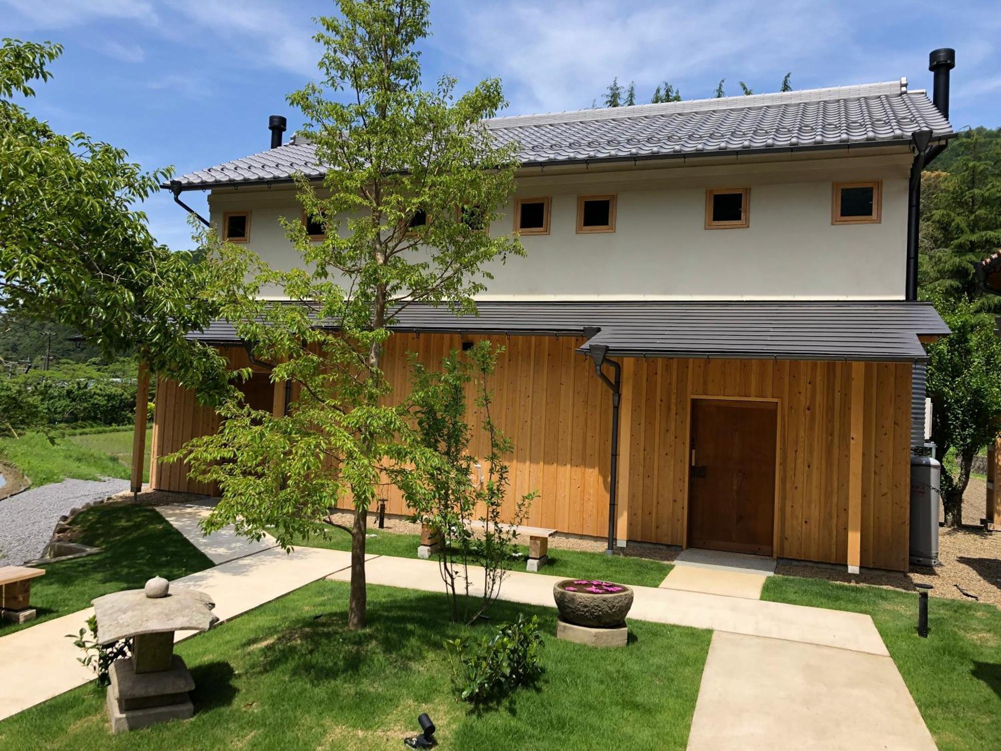 Satoyama Hotel Kanenone Tamba Маибара Екстериор снимка